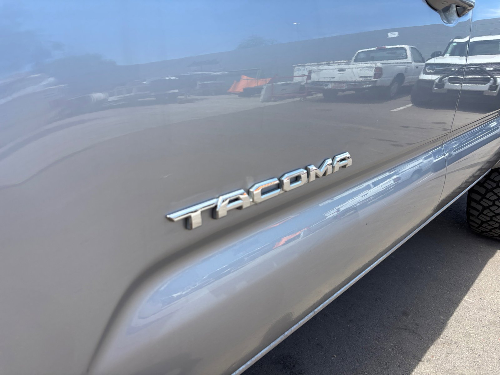 Used 2020 Toyota Tacoma TRD Off-Road w/ Technology Package image 22