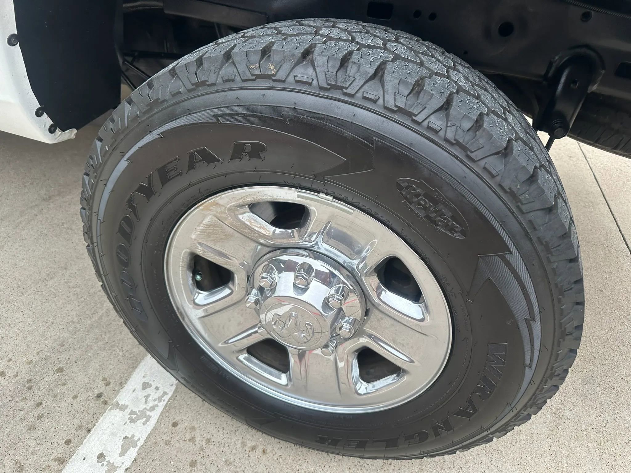 Used 2016 RAM 2500 SLT AWD/4WD image 10