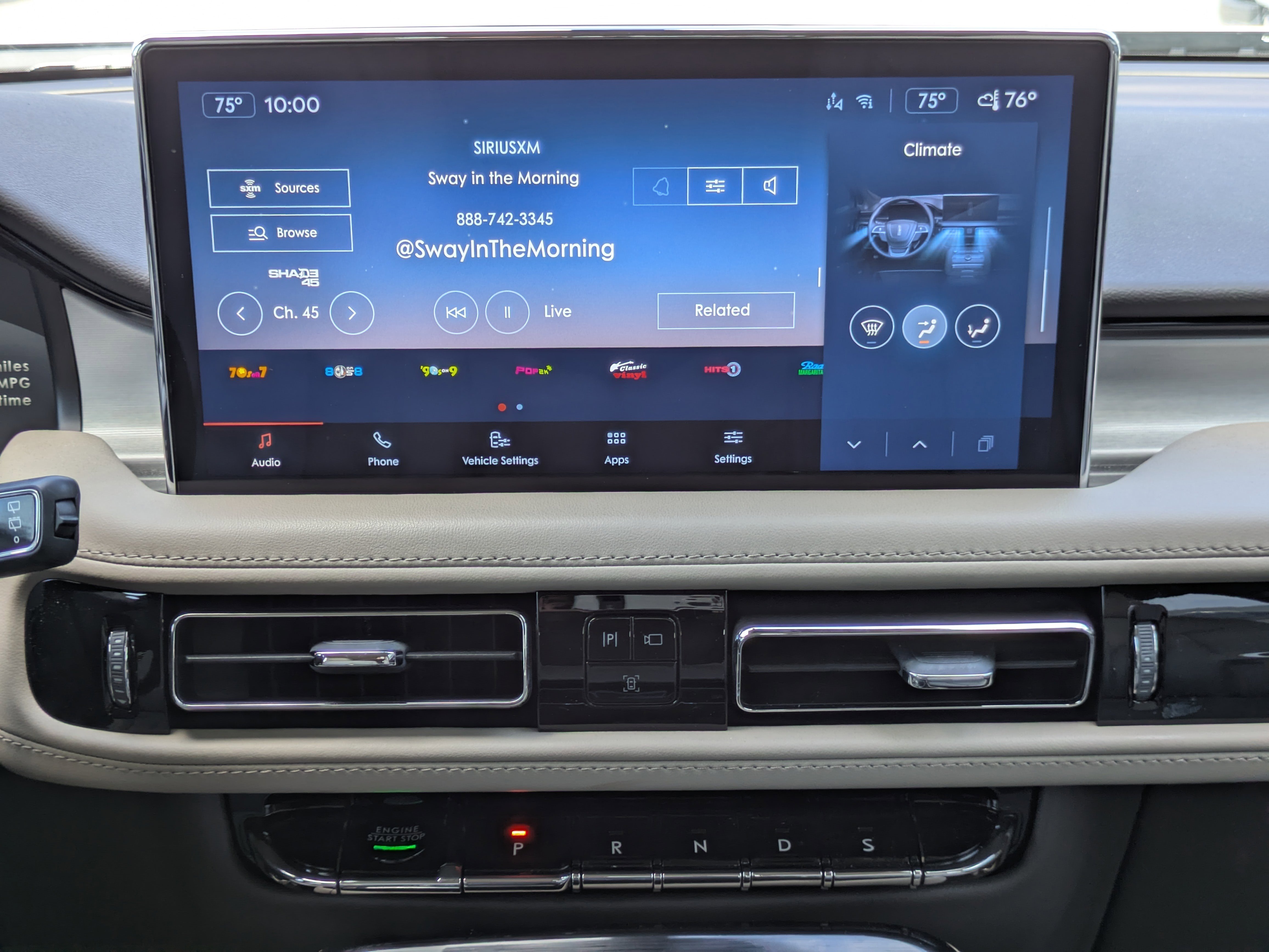 Used 2022 Lincoln Nautilus FWD image 17