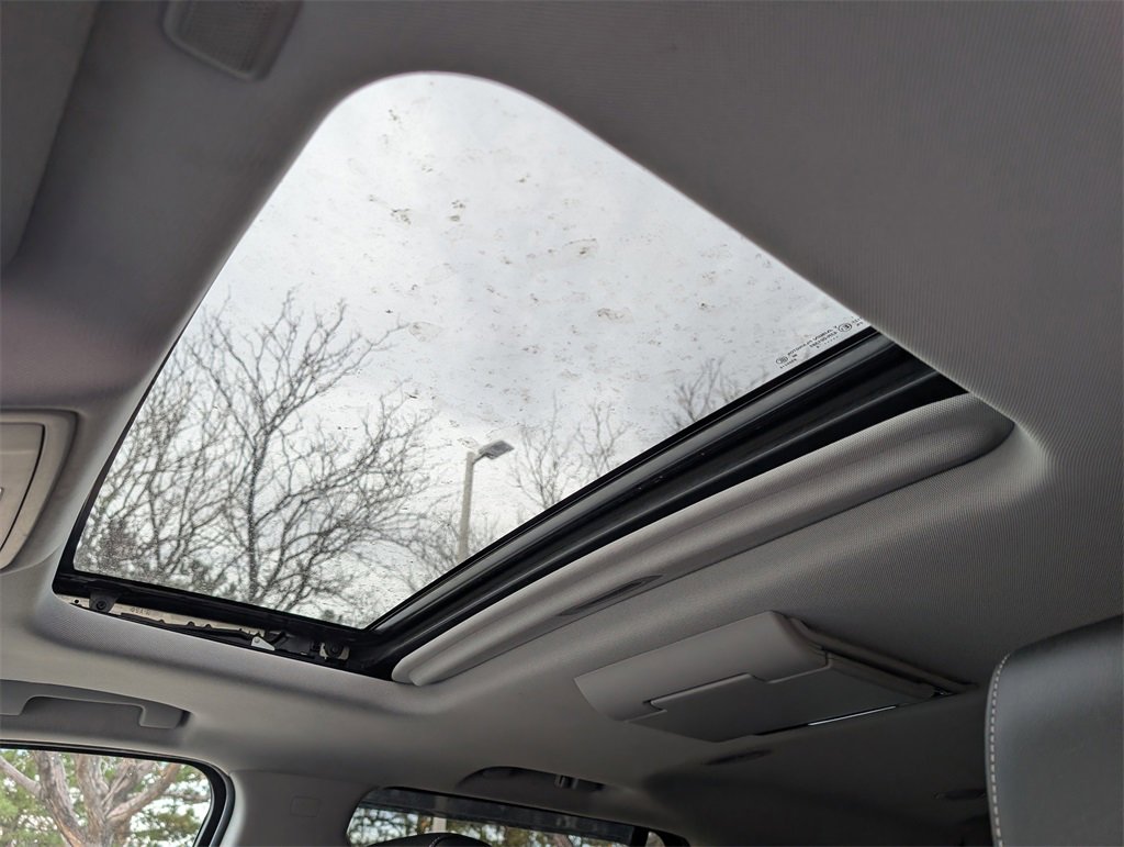 Used 2015 Chevrolet Tahoe LTZ image 13