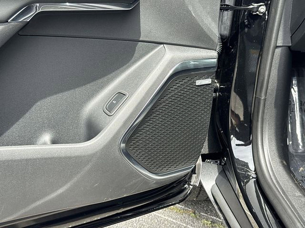 New 2026 GMC Acadia Elevation FWD image 19