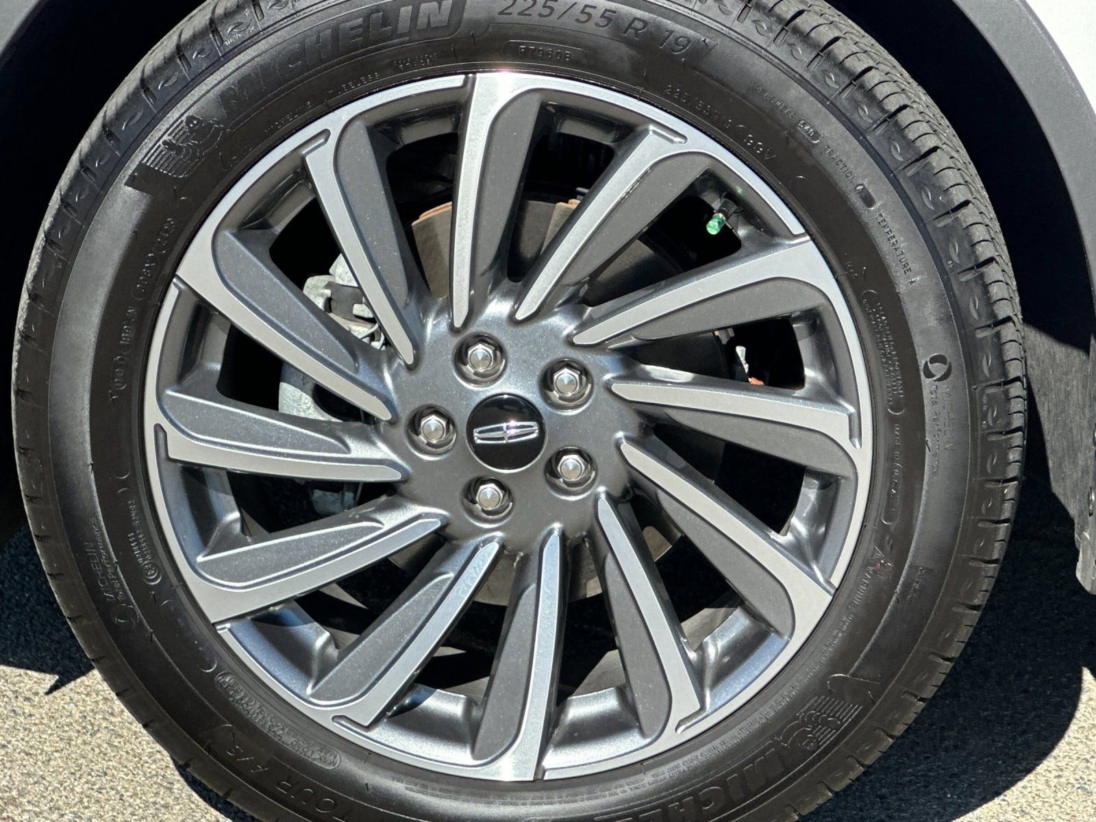 Used 2023 Lincoln Corsair Reserve image 33