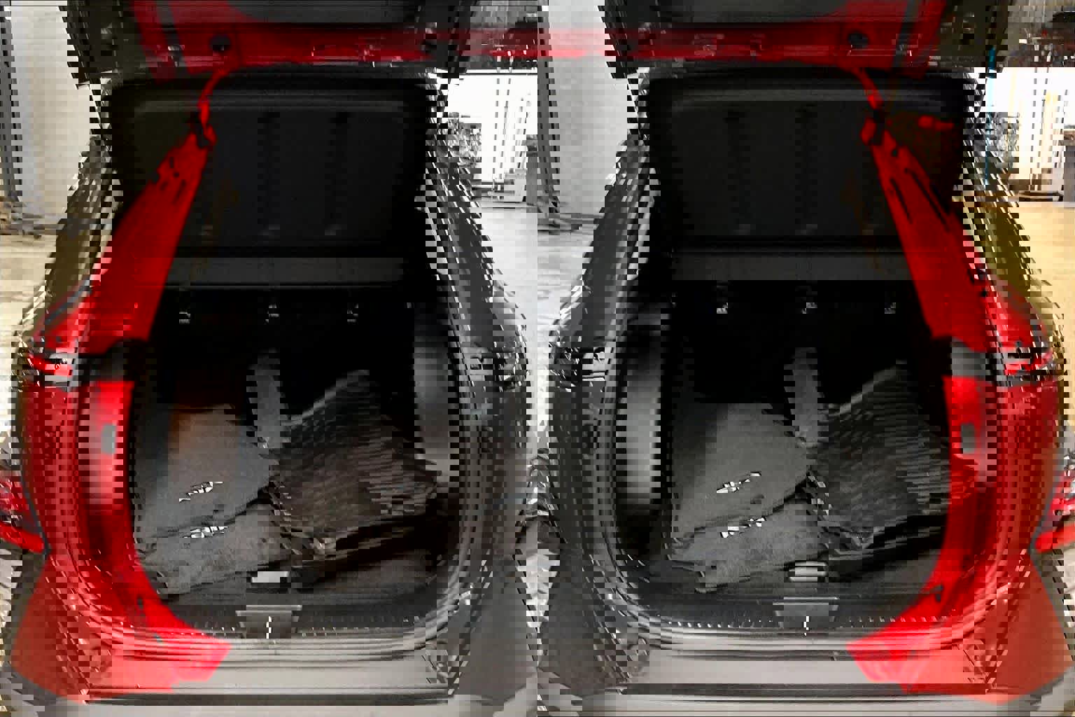 Used 2025 Hyundai Kona SEL image 33