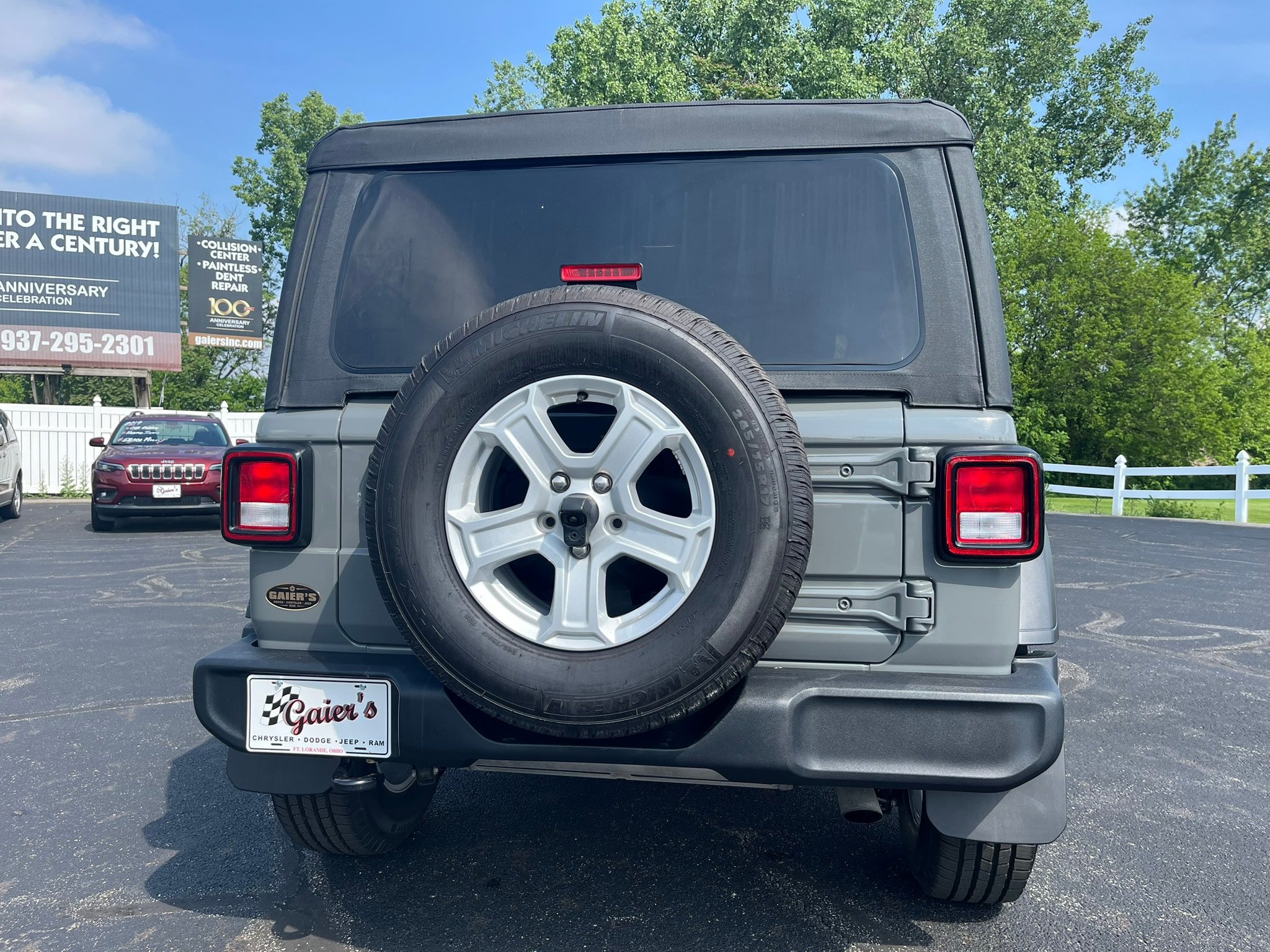 Used 2022 Jeep Wrangler Unlimited Sport AWD/4WD image 11