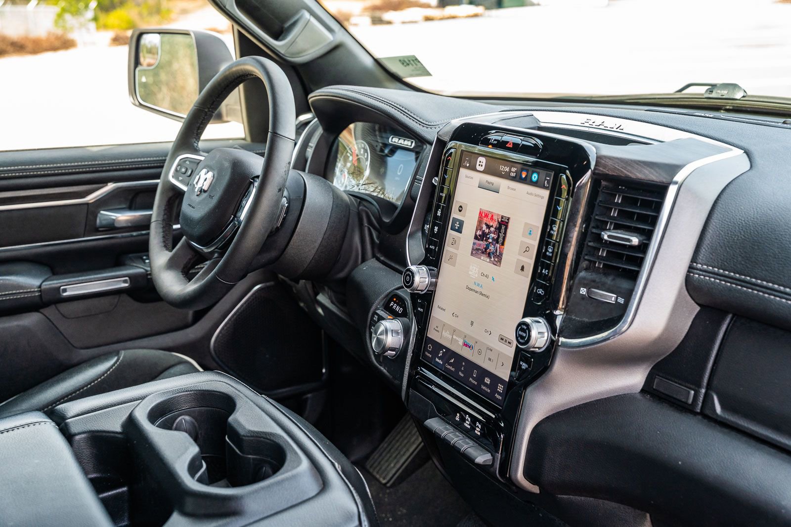 Used 2025 RAM 1500 Laramie image 15