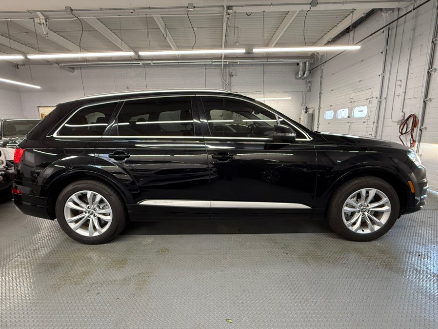 Used 2017 Audi Q7 3.0T Premium AWD/4WD image 6