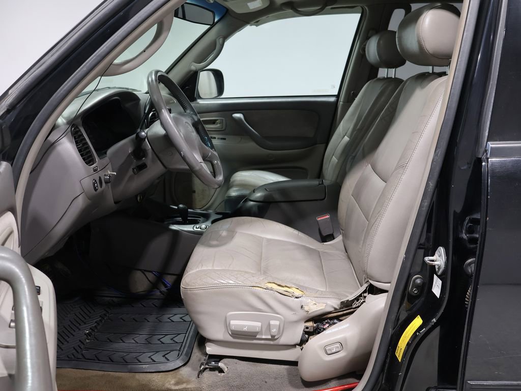 Used 2002 Toyota Sequoia SR5 image 11