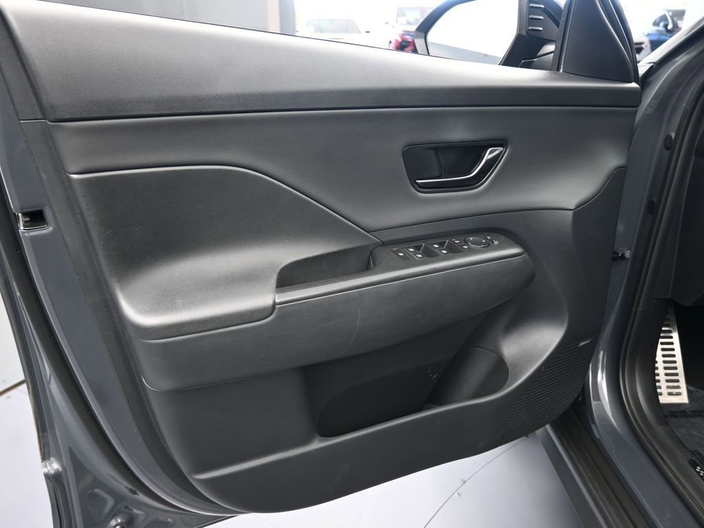 Used 2024 Hyundai Kona N Line image 17