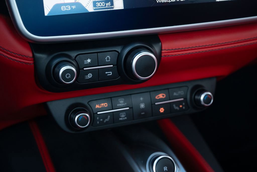 Used 2019 Ferrari Portofino image 47