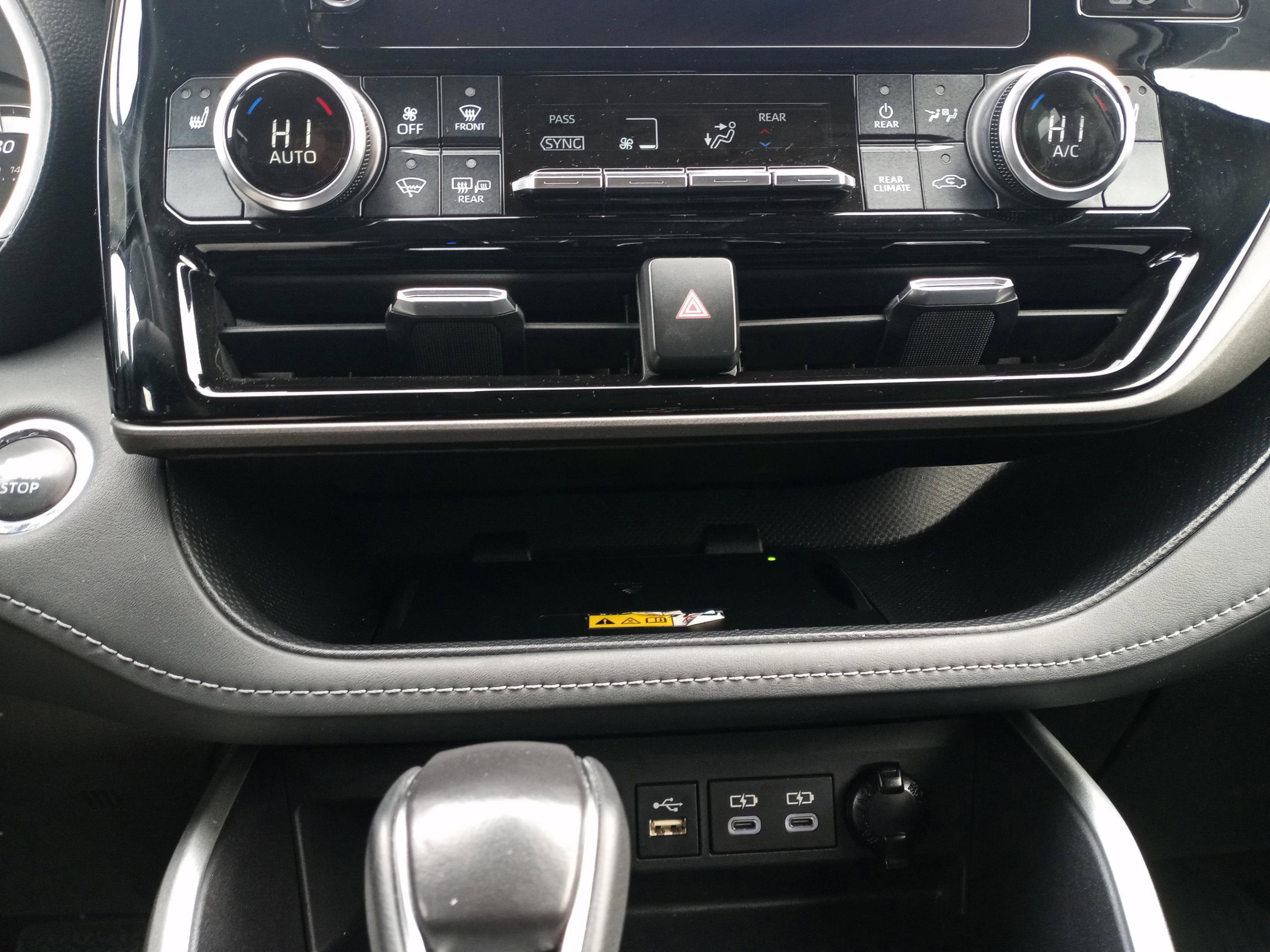 Used 2023 Toyota Highlander L image 20