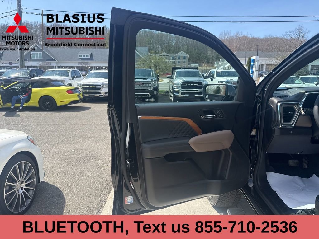 Used 2024 GMC Canyon Denali w/ LPO, Denali Black Edition image 12