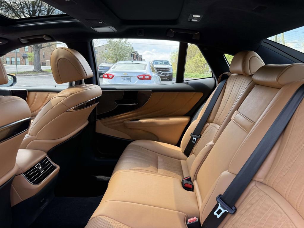 Used 2023 Lexus LS 500 AWD w/ Interior Upgrade Package image 18