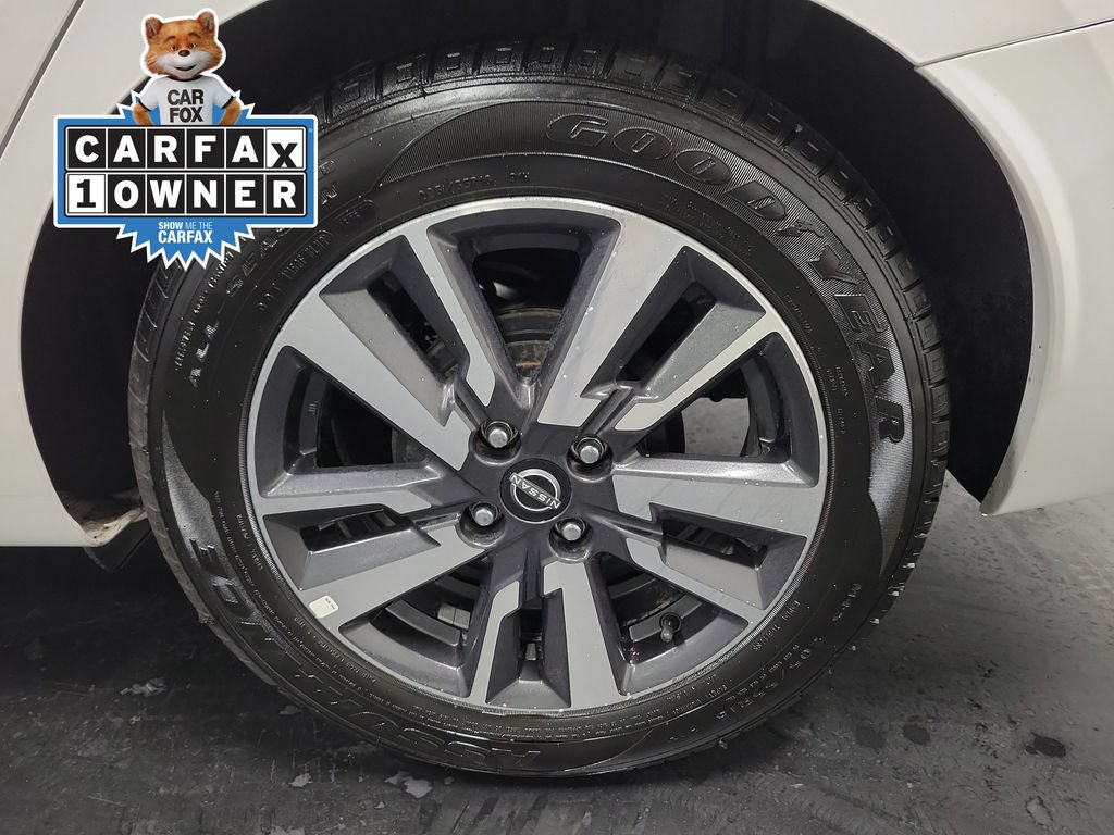 Used 2024 Nissan Versa SV FWD image 10
