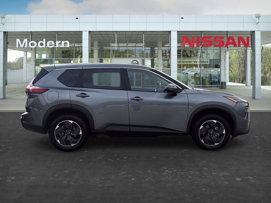 Certified 2025 Nissan Rogue SV AWD/4WD image 6