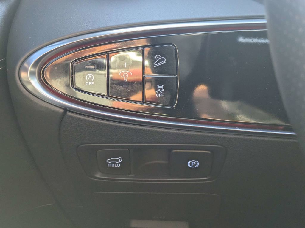 Used 2025 Genesis GV70 2.5T w/ Sport Prestige Package image 26