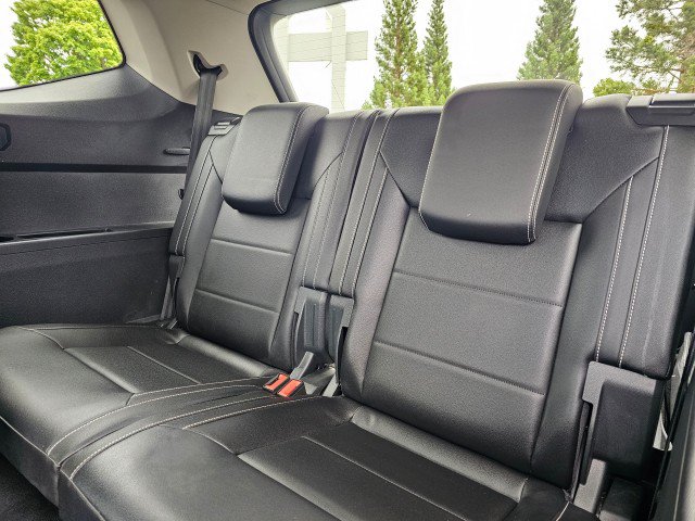 Used 2023 Volkswagen Atlas SEL AWD/4WD image 23