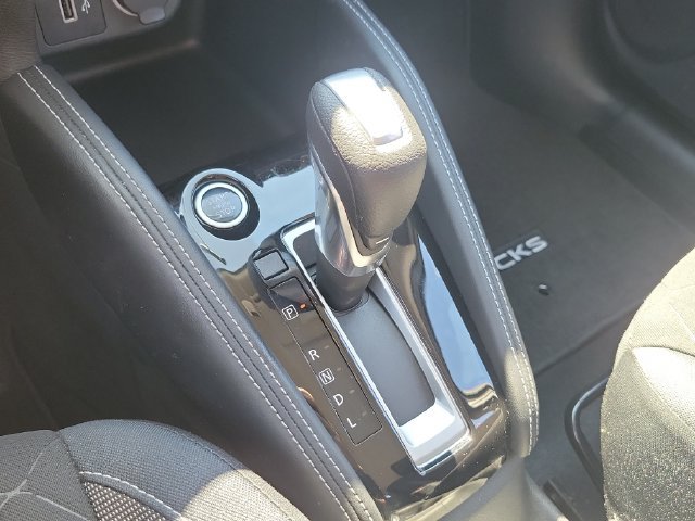 Used 2018 Nissan Kicks SV FWD image 33