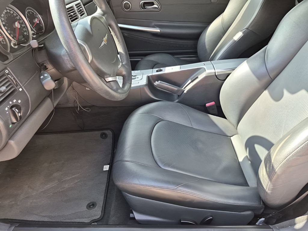 Used 2006 Chrysler Crossfire Limited image 20