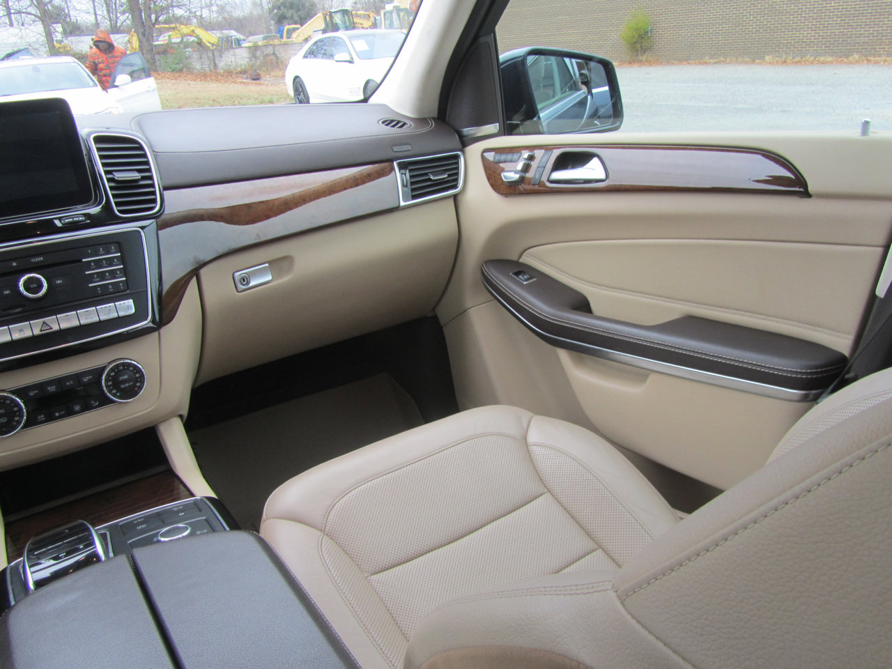 Used 2018 Mercedes-Benz GLS 550 4MATIC w/ Driver Assistance Package image 14