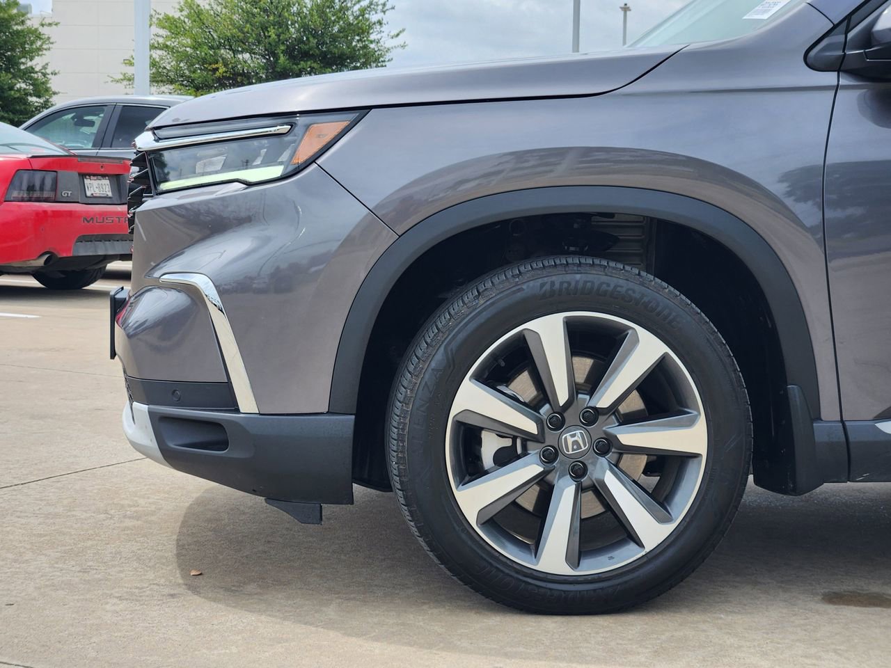 Used 2024 Honda Pilot Elite image 8