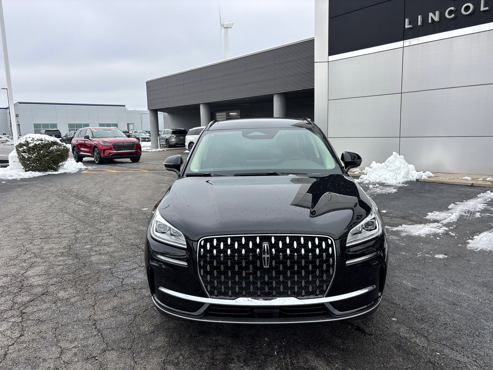 New 2025 Lincoln Corsair Reserve image 2