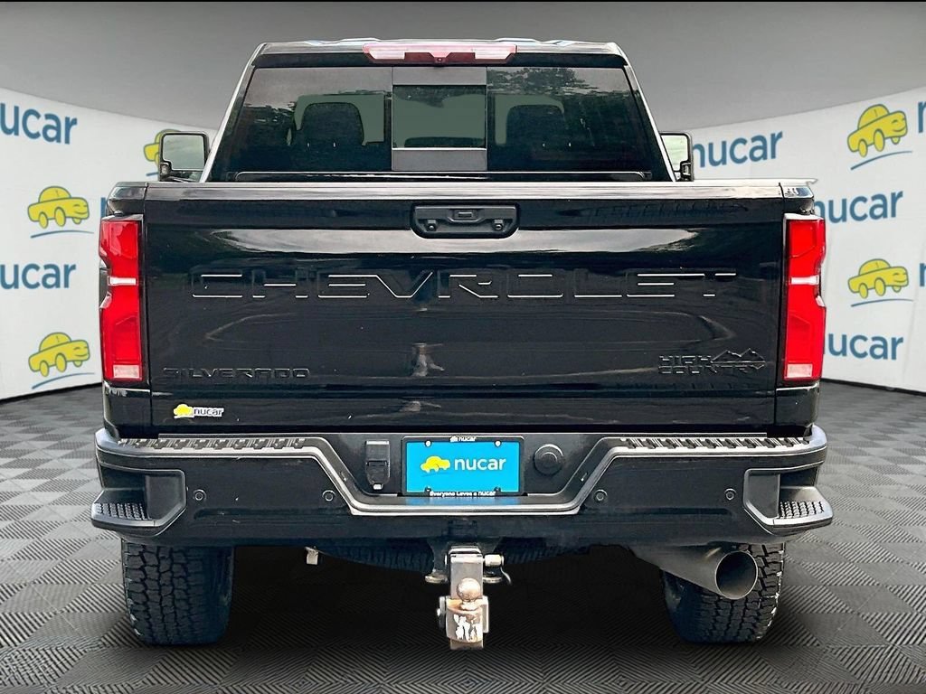 Used 2024 Chevrolet Silverado 2500 High Country w/ Midnight Edition AWD/4WD image 5