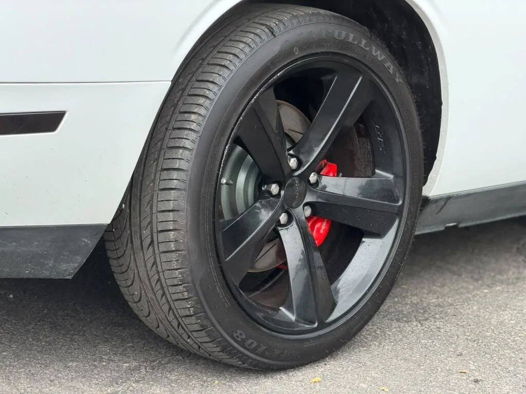 Used 2012 Dodge Challenger SRT8 RWD image 14