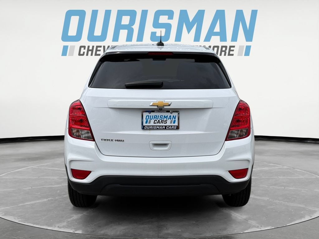 Used 2020 Chevrolet Trax LS w/ Tint and Cruise Package AWD/4WD image 5