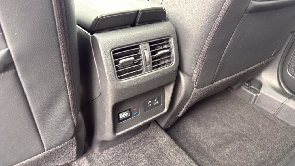 Used 2021 Nissan Rogue SL w/ Premium Package image 17