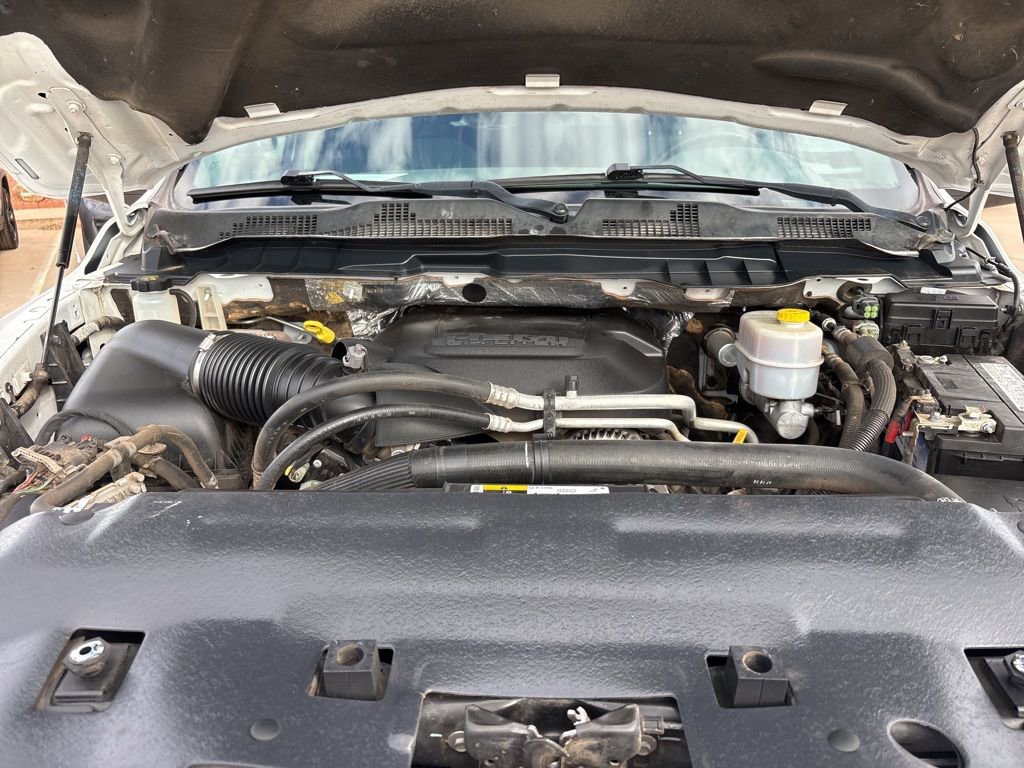 Used 2018 RAM 2500 Tradesman w/ Chrome Appearance Group image 45