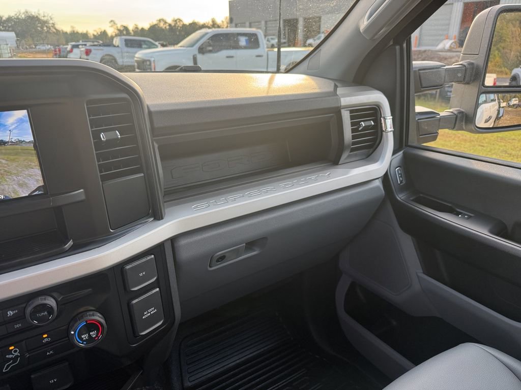 New 2026 Ford F350 XL w/ XL Chrome Package image 33