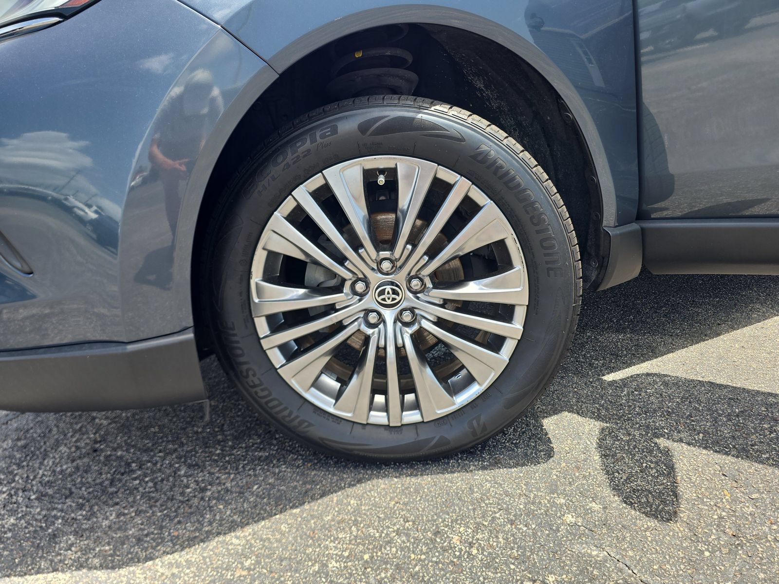 Used 2021 Toyota Venza Limited AWD/4WD image 26
