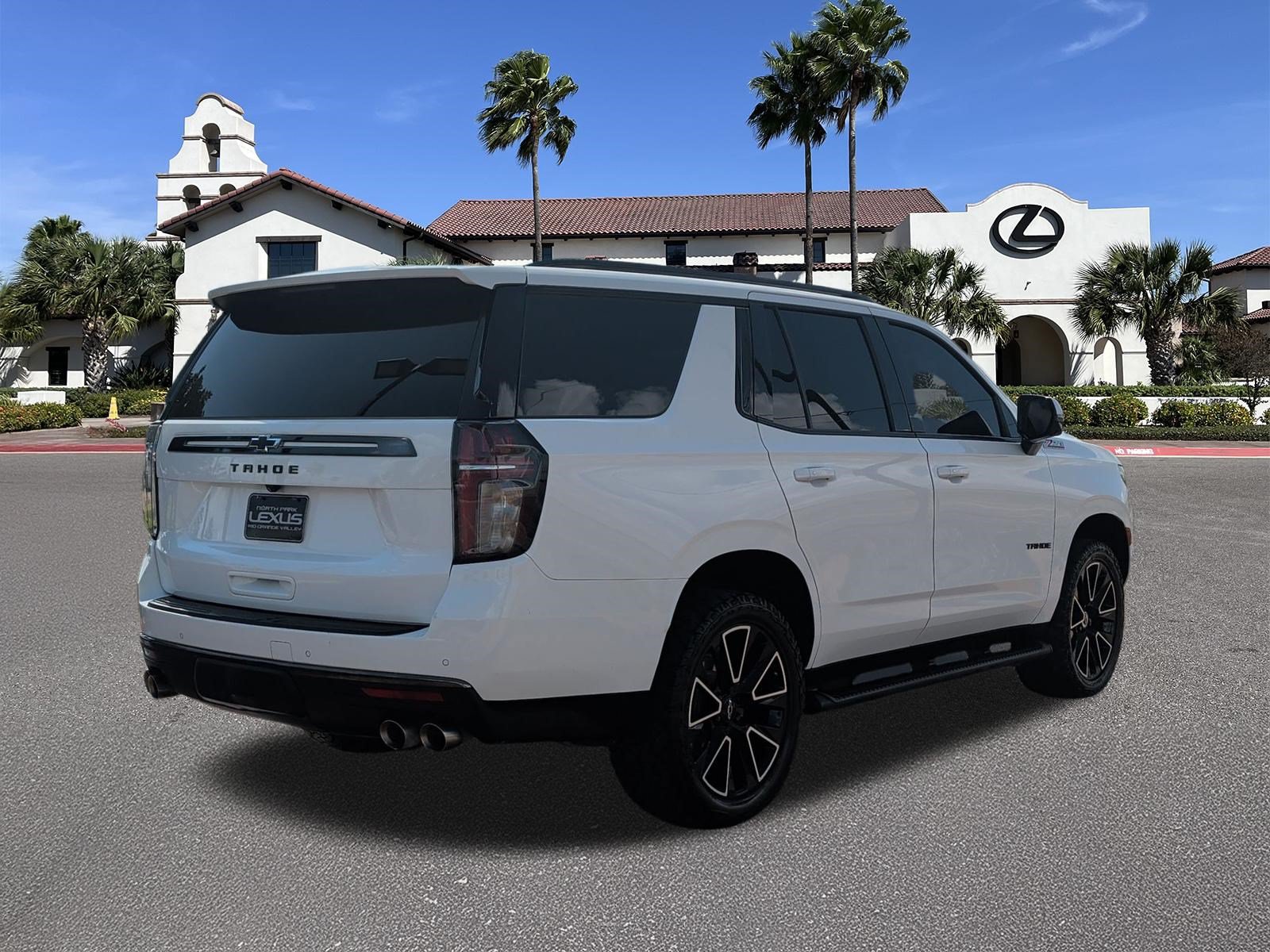 Used 2022 Chevrolet Tahoe Z71 w/ Z71 Off-Road Package AWD/4WD image 2