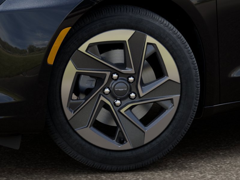 New 2027 Chrysler Pacifica Limited AWD/4WD image 4