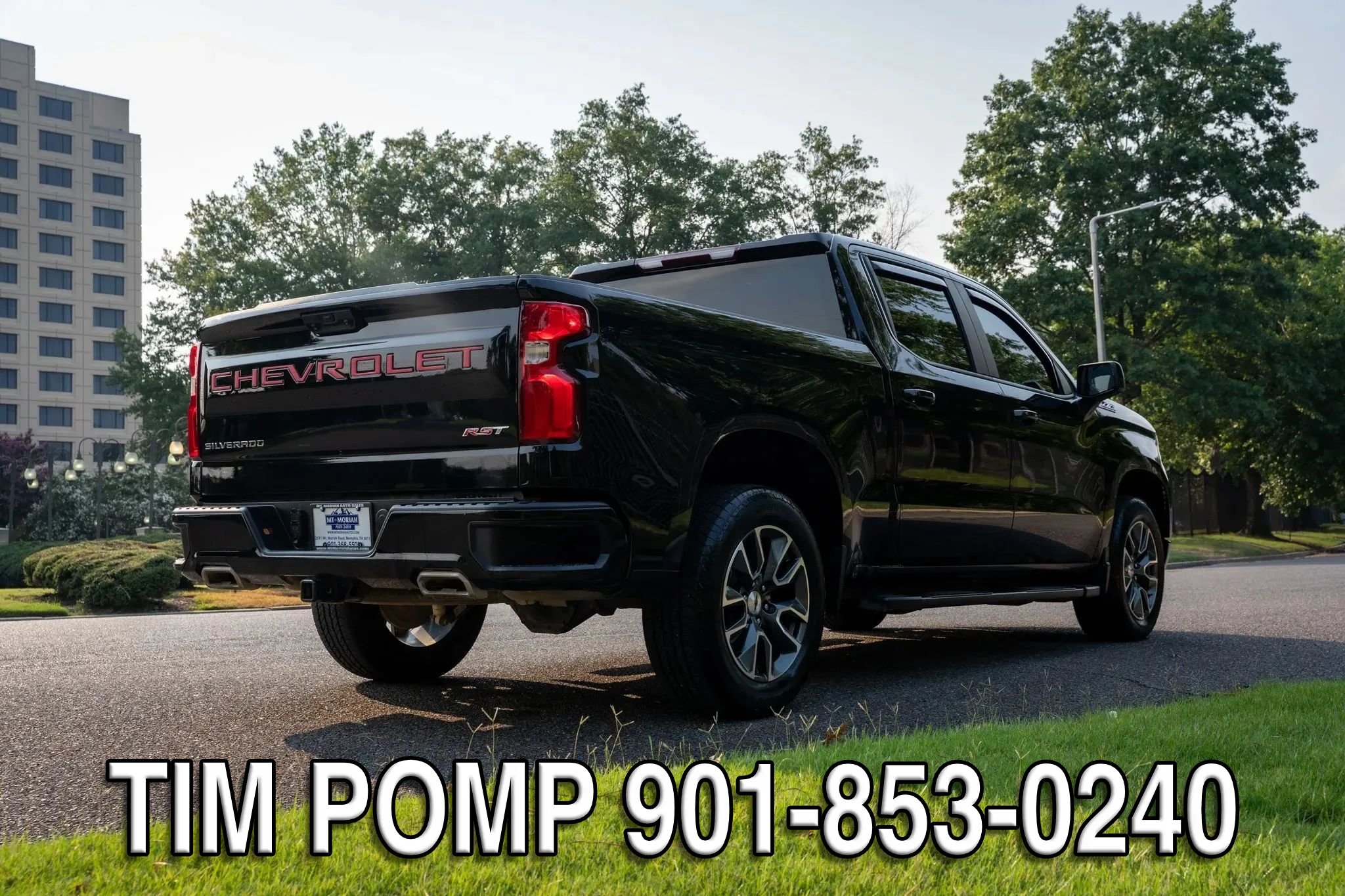 Used 2023 Chevrolet Silverado 1500 RST AWD/4WD image 5