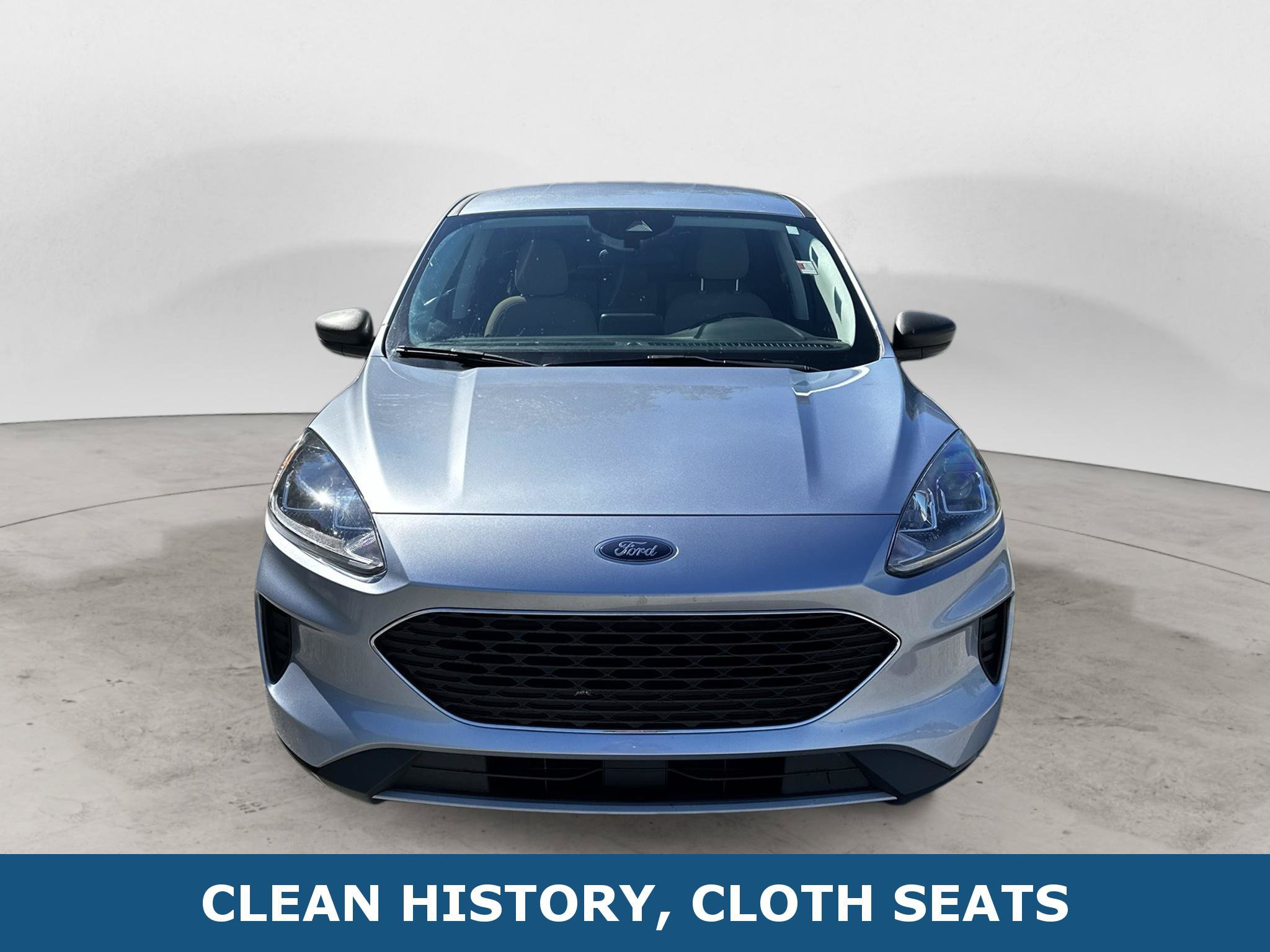 Used 2022 Ford Escape SE w/ Convenience Package FWD image 2