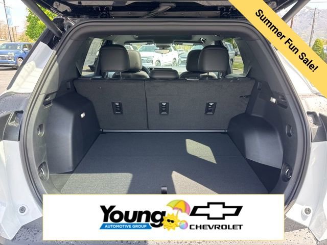 New 2026 Chevrolet Equinox LT w/ Convenience Package II AWD/4WD image 11