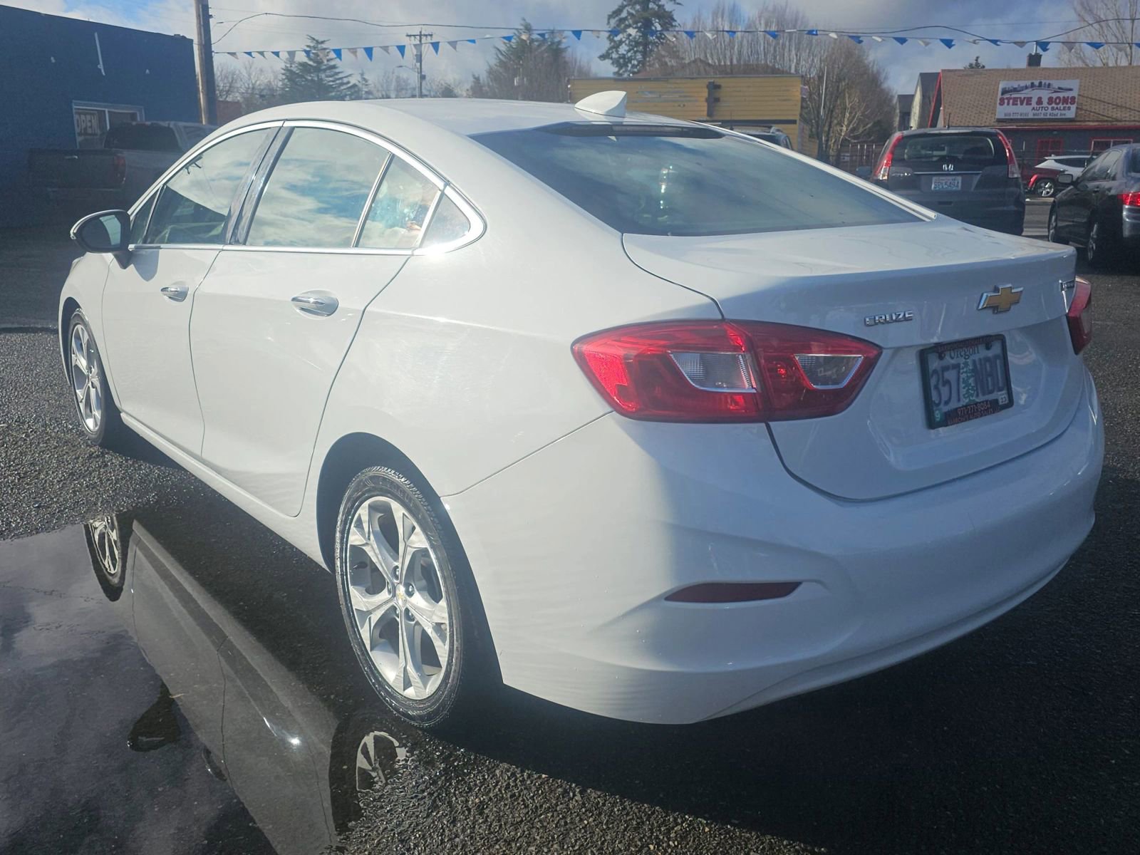 Used 2017 Chevrolet Cruze Premier image 6