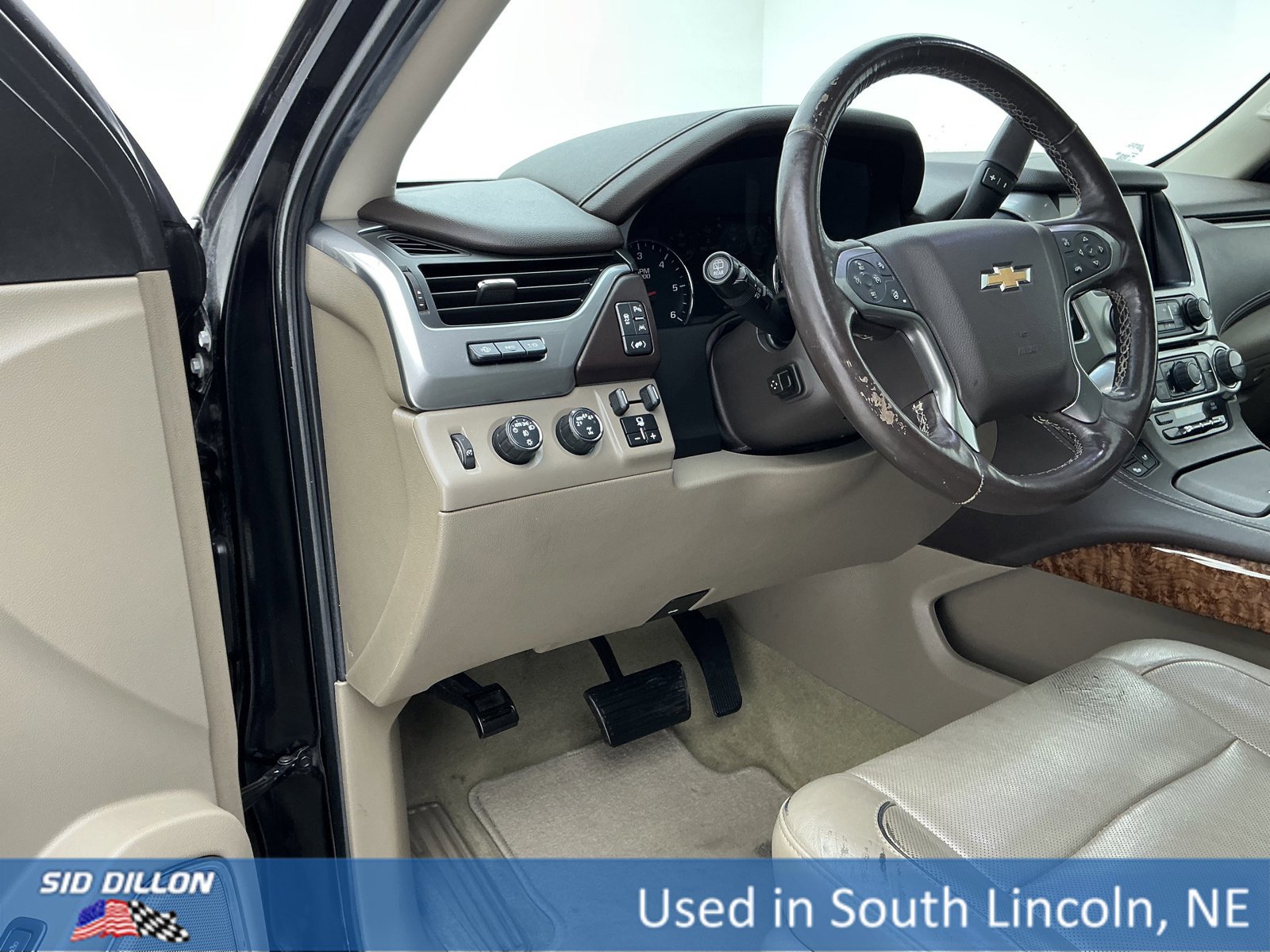 Used 2018 Chevrolet Suburban Premier w/ Max Trailering Package image 16