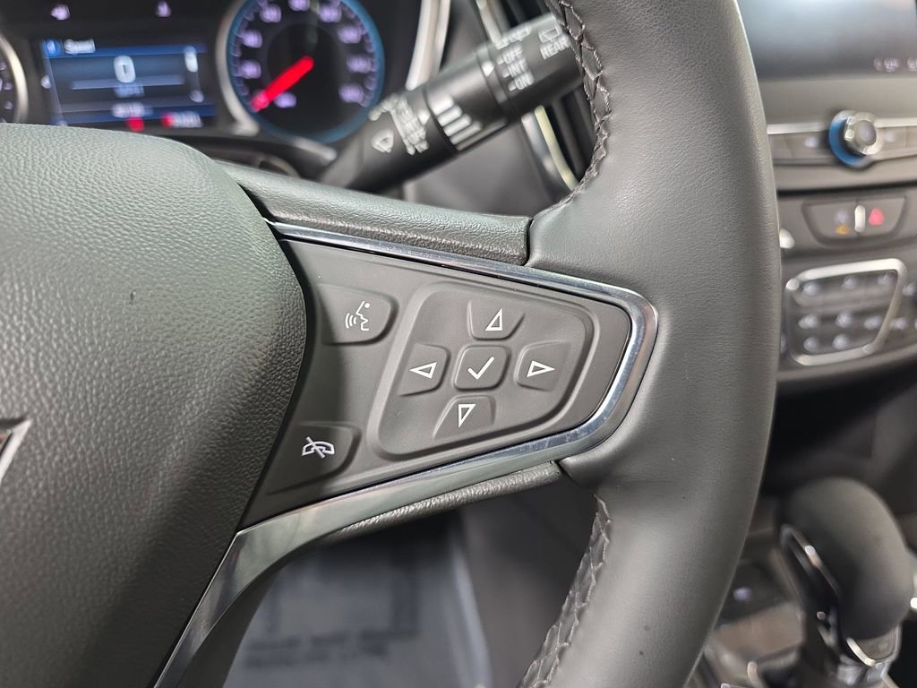 Used 2024 Chevrolet Equinox LT image 18