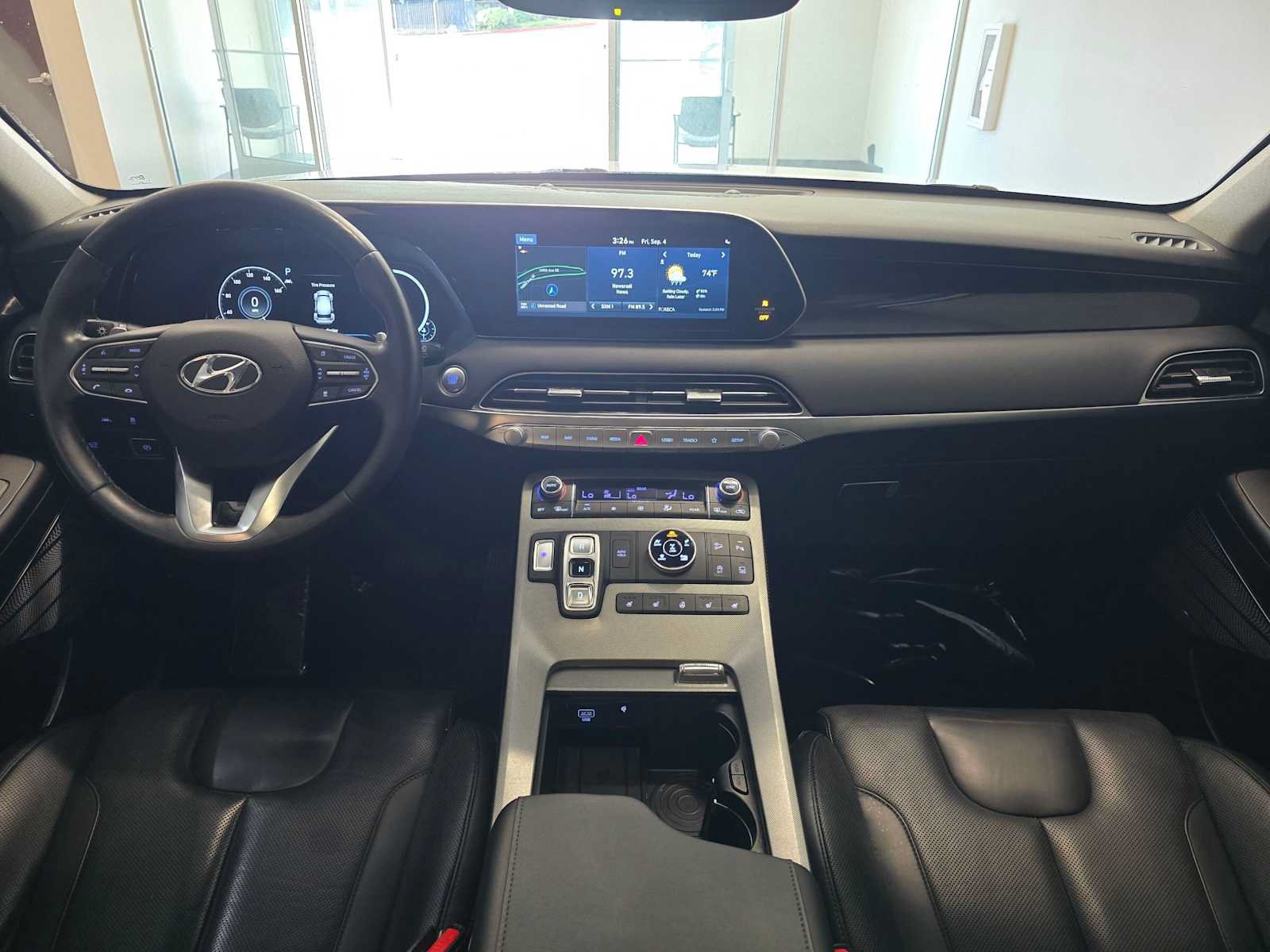 Used 2021 Hyundai Palisade Limited w/ Winter Package AWD/4WD image 10