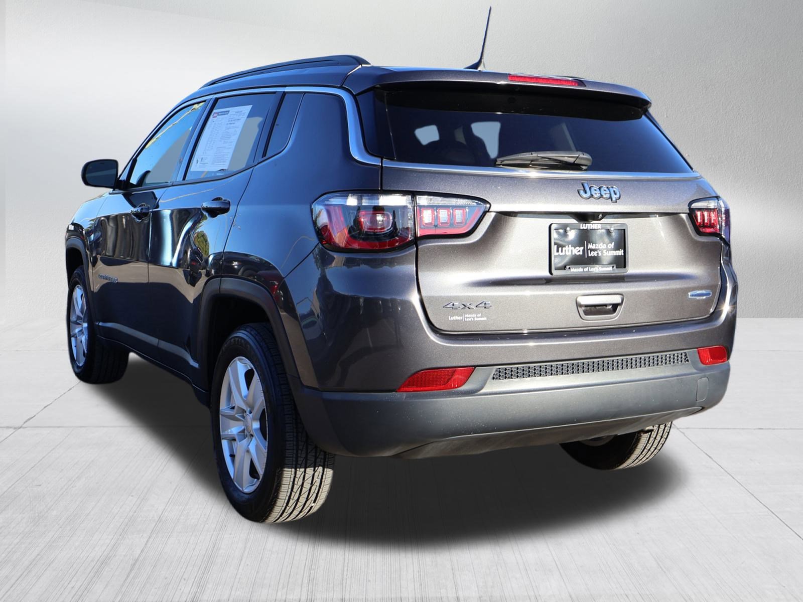 Used 2022 Jeep Compass Latitude w/ Convenience Group image 5