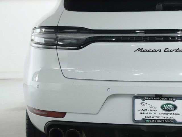Used 2021 Porsche Macan Turbo image 44