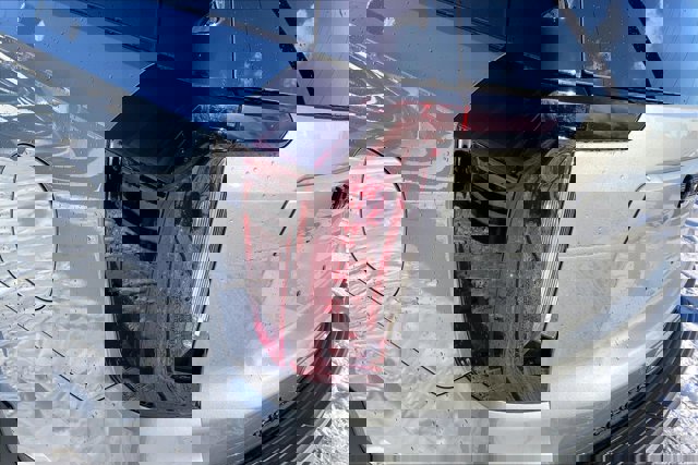 Used 2023 GMC Yukon XL SLT image 30