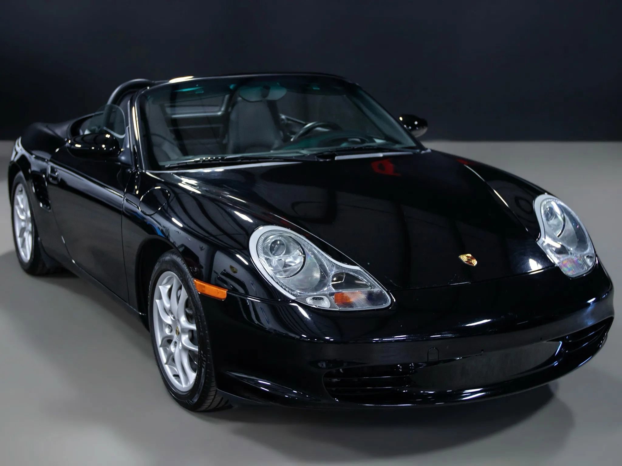 Used 2004 Porsche Boxster image 2
