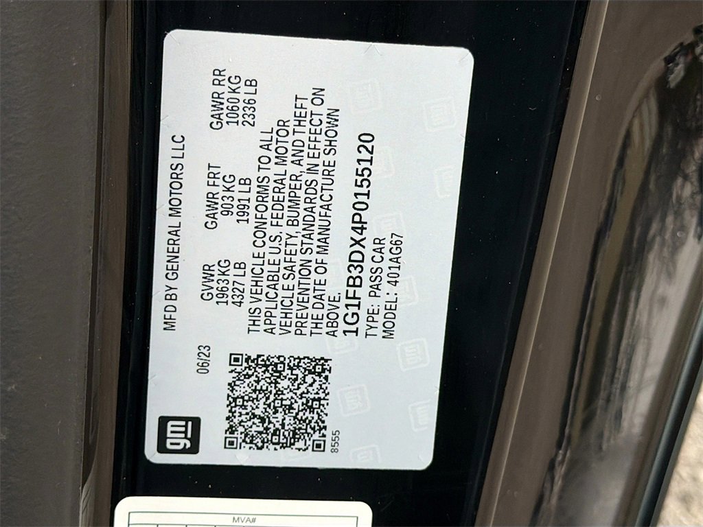 Used 2023 Chevrolet Camaro LT image 32