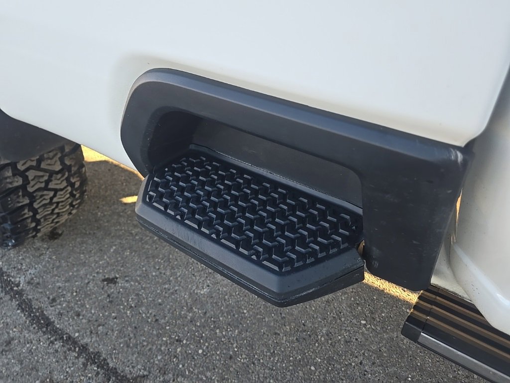 Used 2024 GMC Sierra 3500 Denali Ultimate image 46