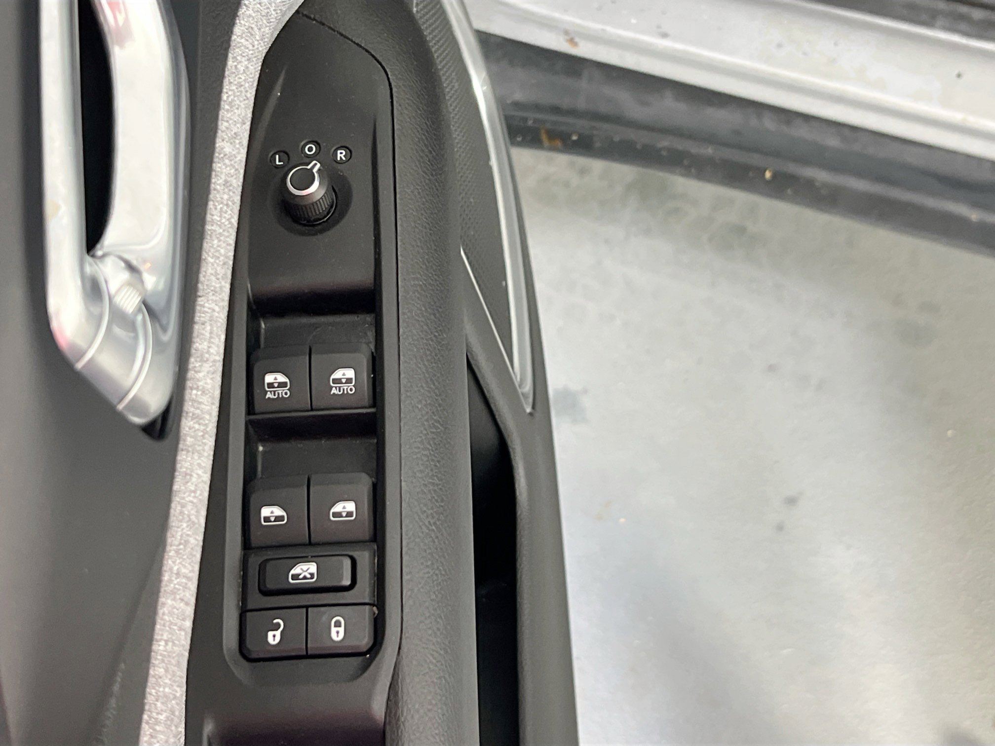 Used 2022 Jeep Compass Latitude w/ Convenience Group image 17