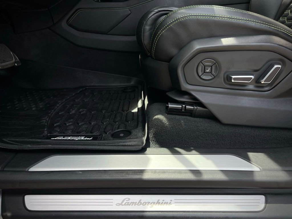 Used 2022 Lamborghini Urus image 57