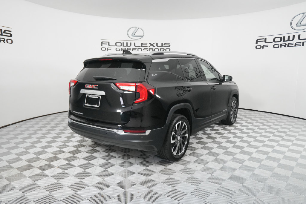 Used 2023 GMC Terrain SLT w/ Infotainment Package II FWD image 7
